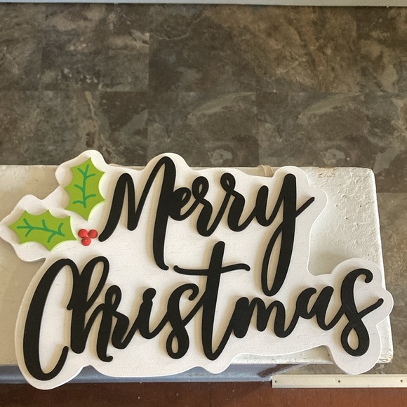 NWT- 15x17- White & Black Merry Christmas Wooden Decor Sign with beaded hanger - Picture 15 of 17